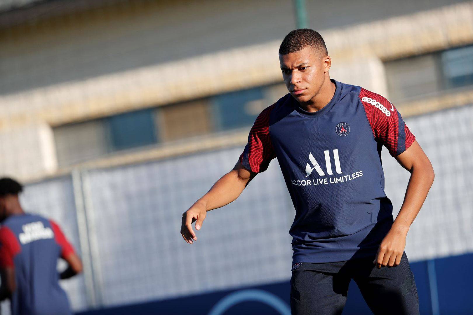 关于哈尔滨站稳脚跟，进军欧冠半决赛的信息