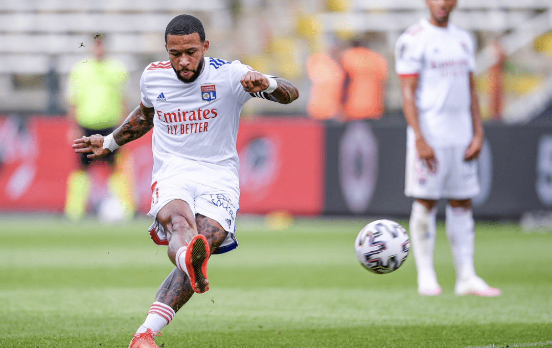 中场大战即将打响，控球传中成为关键！的简单介绍