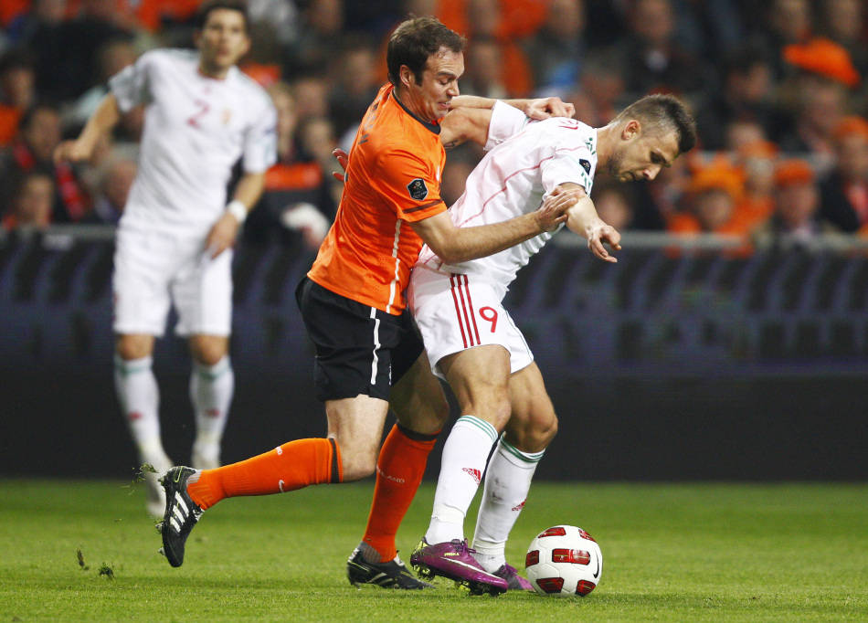 匈牙利主场战胜波黑，跻身强行列