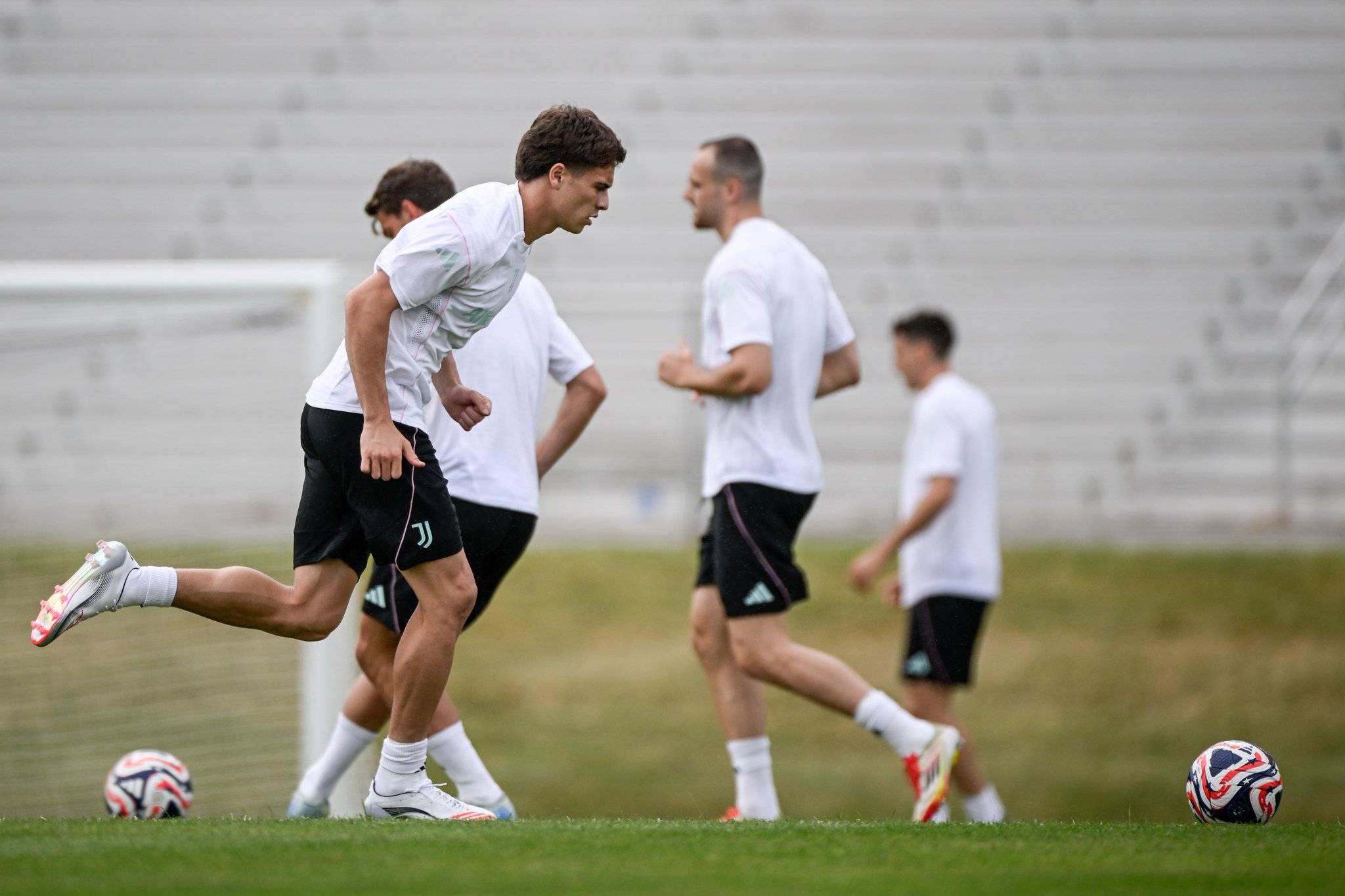 意甲风暴：尤文图斯逆转胜马赛的简单介绍