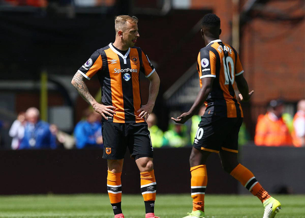 关于水晶宫门将扑救神勇，守住球门荣誉的信息