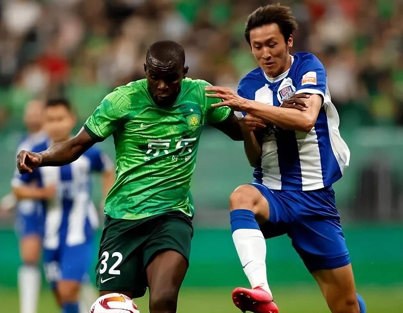 天津泰达战平北京国安，积分持平相互对垒