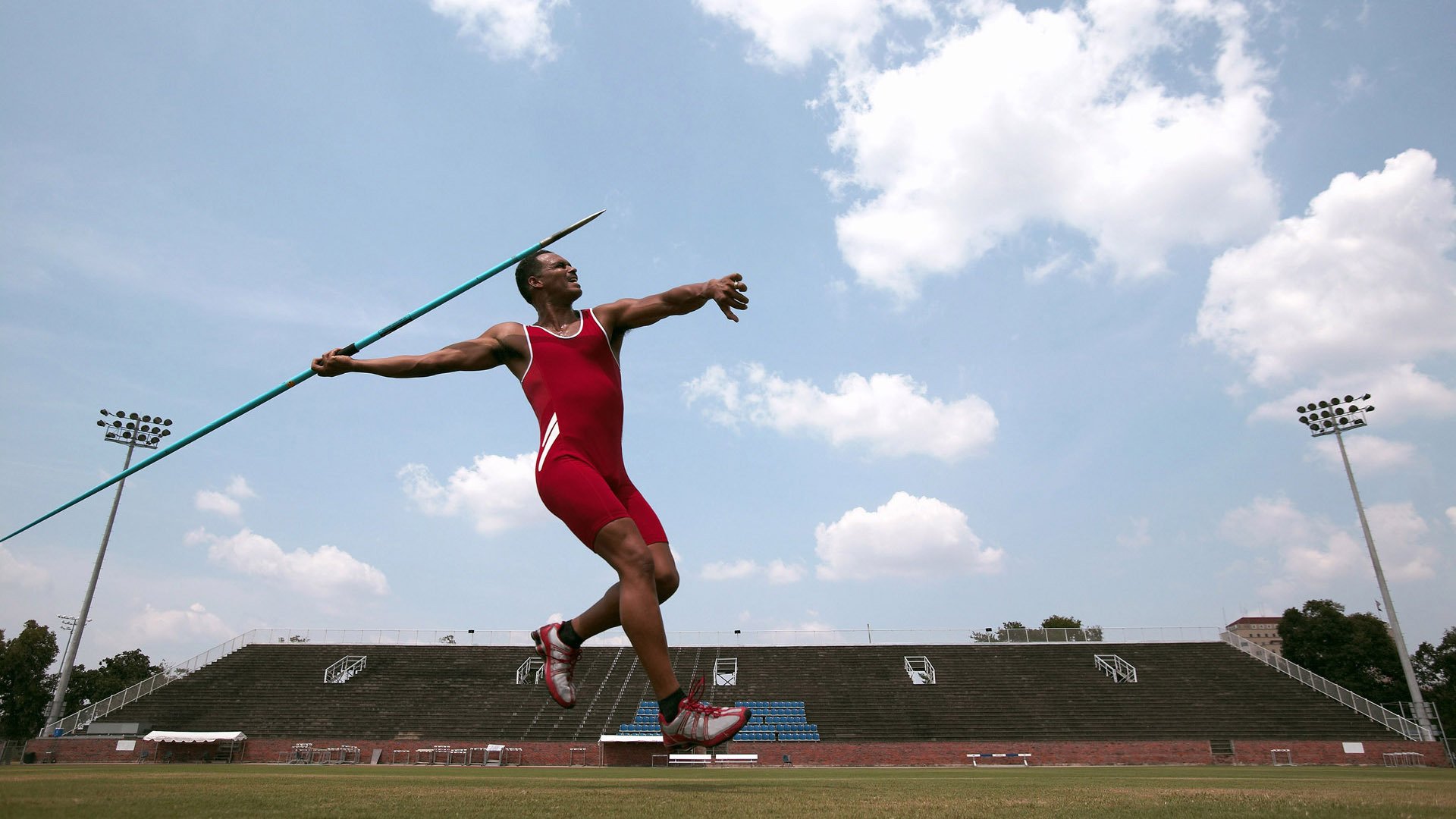 当麦科勒姆撕开防线，撕裂防守的利刃，是灰熊赢球的唯一解