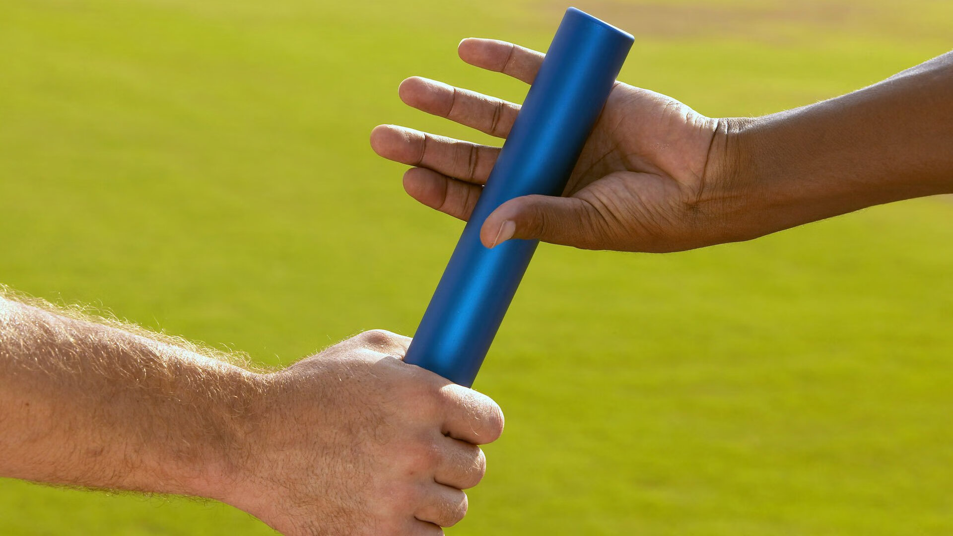 赛场秩序正在重塑，皮亚斯特里封神，红牛二队上演惊天逆袭