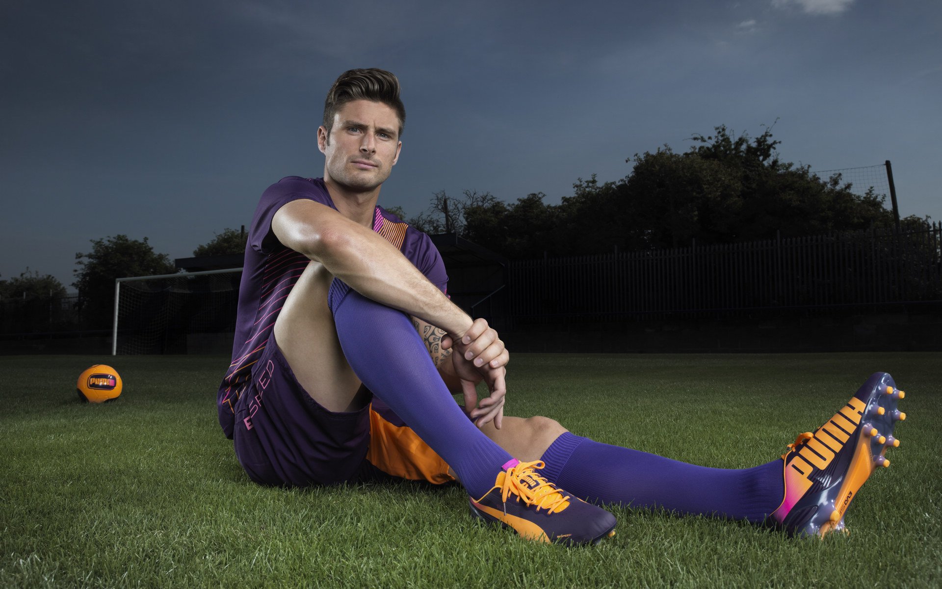 纵横绿茵与羽球之巅，法兰西风暴横扫德国，印度烈焰辛杜点燃赛场