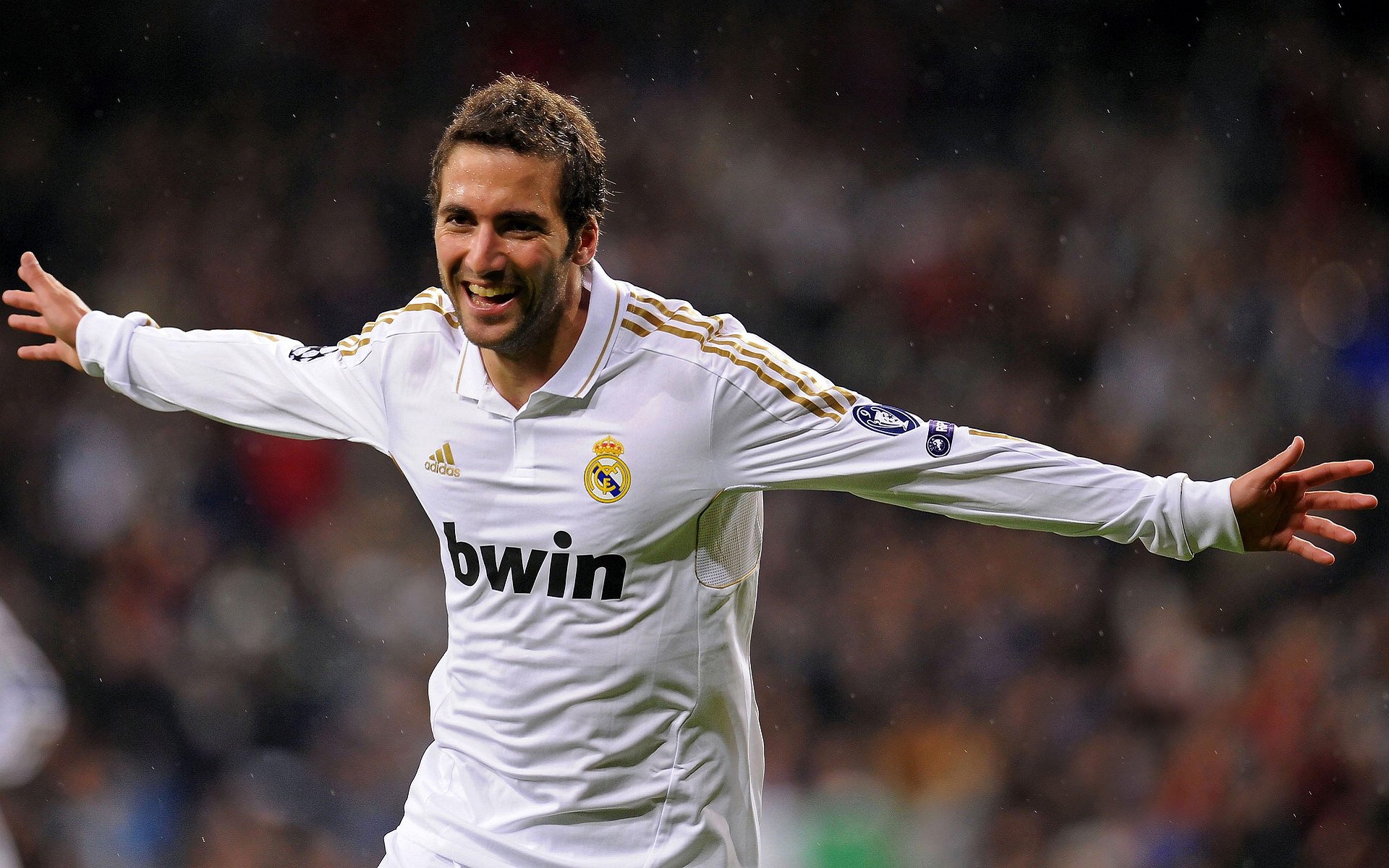 当太极虎遇上蓝黑军团，莫德里奇导演亚洲足球的尊严之战